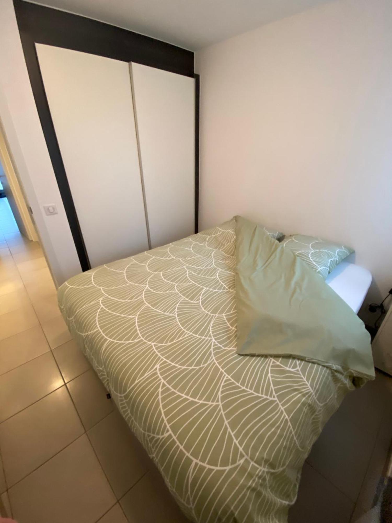 Gezellig Modern Appartement Met Optie Garagebox En In De Buurt Van Strand, Winkels En Restaurants Oostende Bagian luar foto