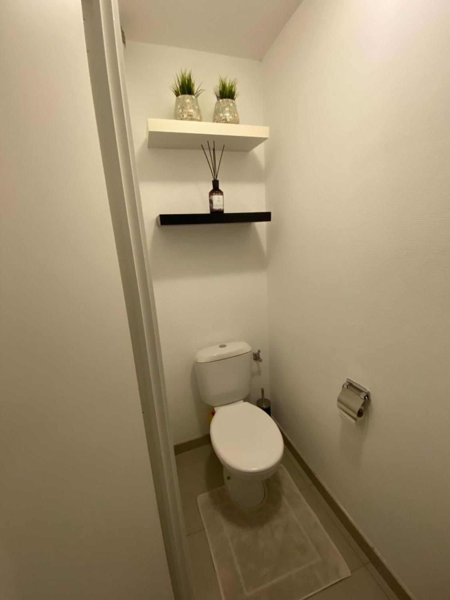 Gezellig Modern Appartement Met Optie Garagebox En In De Buurt Van Strand, Winkels En Restaurants Oostende Bagian luar foto